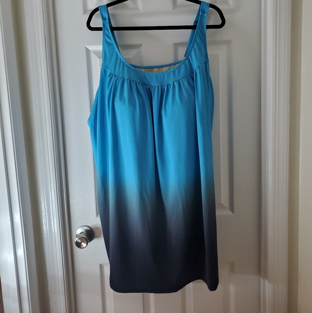 Ladies Swim365, Super Cute Plus Size Swim Top Size 28